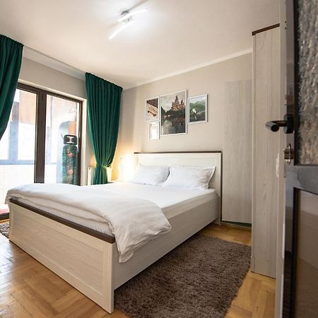 Apartament S46 Roman Exteriör bild
